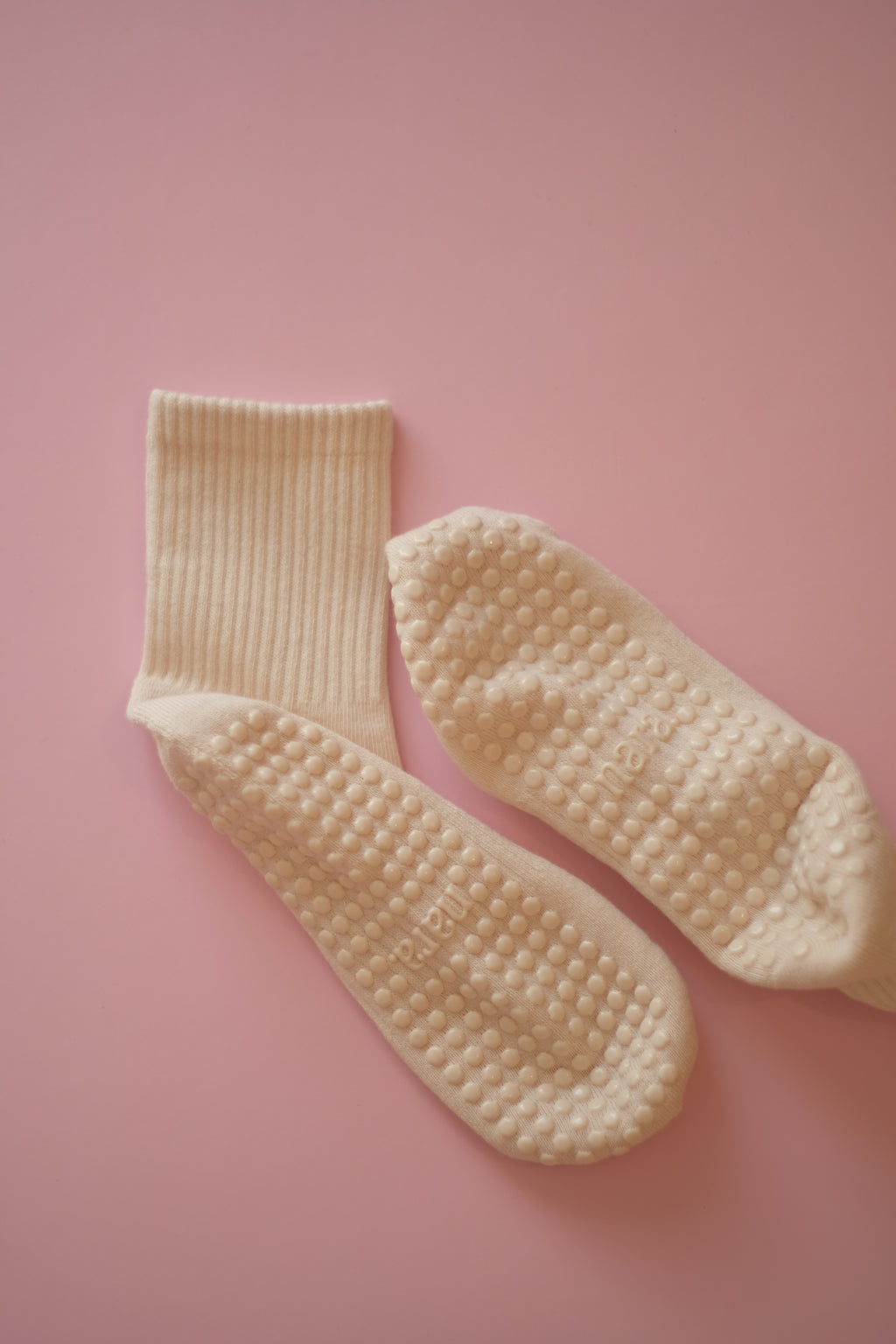 Pilates Starter Set (2 Pairs) + Low Lustre Silk Scrunchie