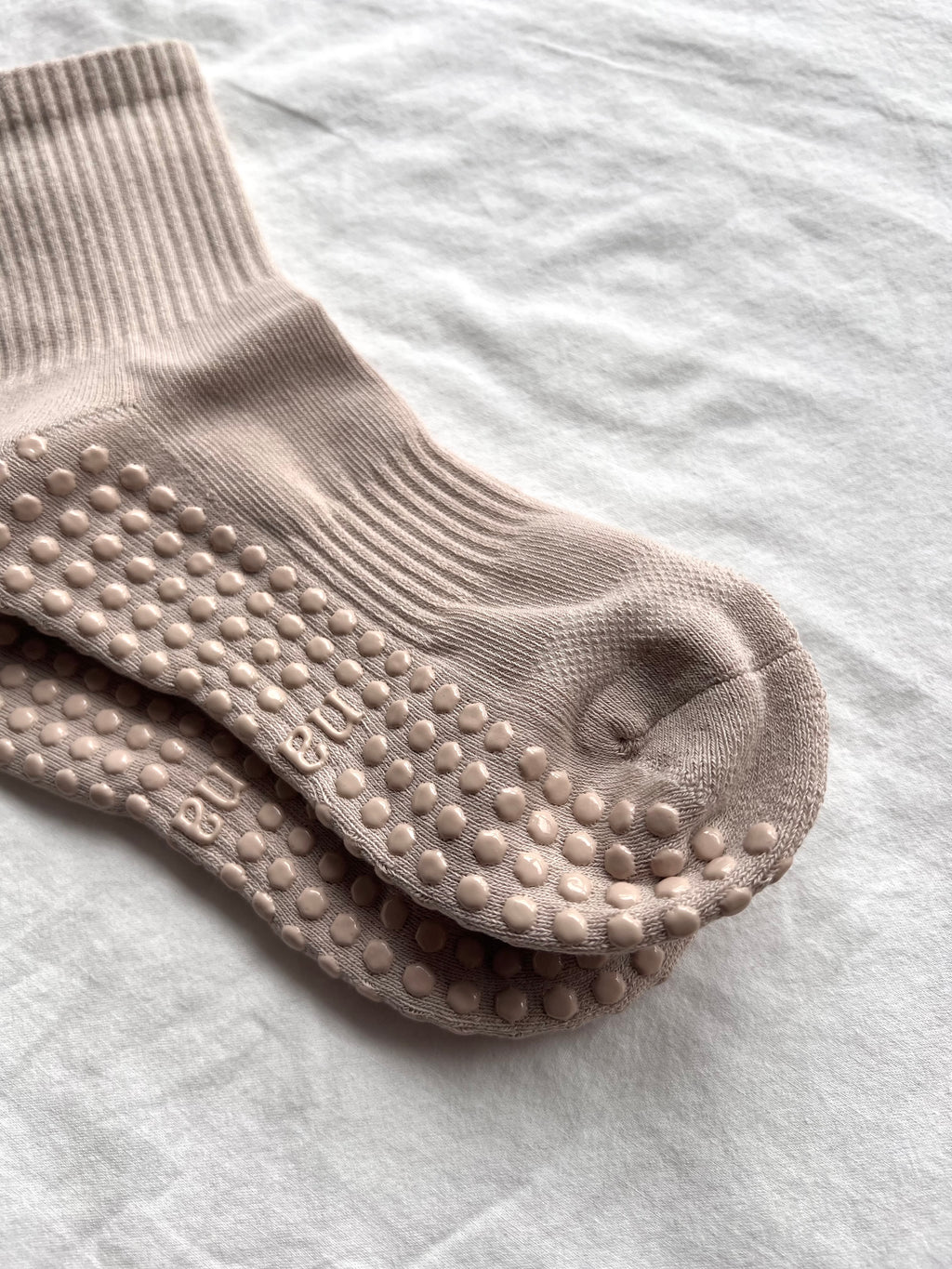 Essential Crew Grip Socks