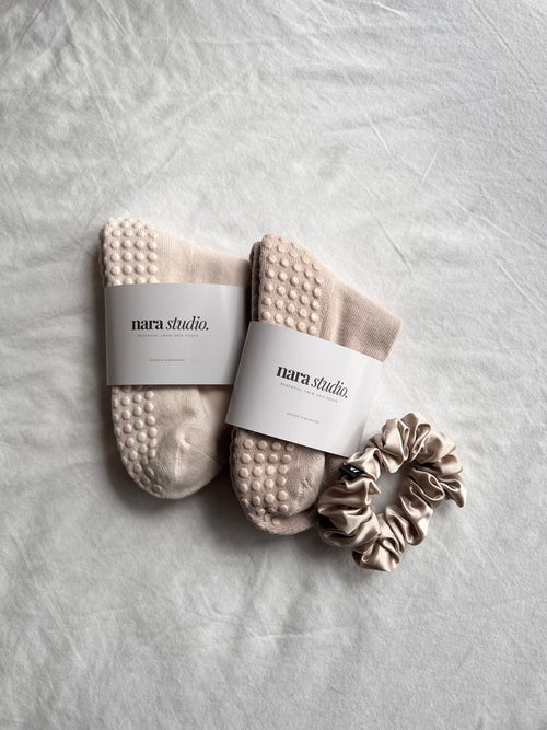 Pilates Starter Set (2 Pairs) + Glam Silk Scrunchie